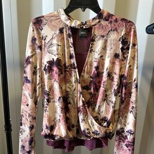 Floral crossover too from buckle